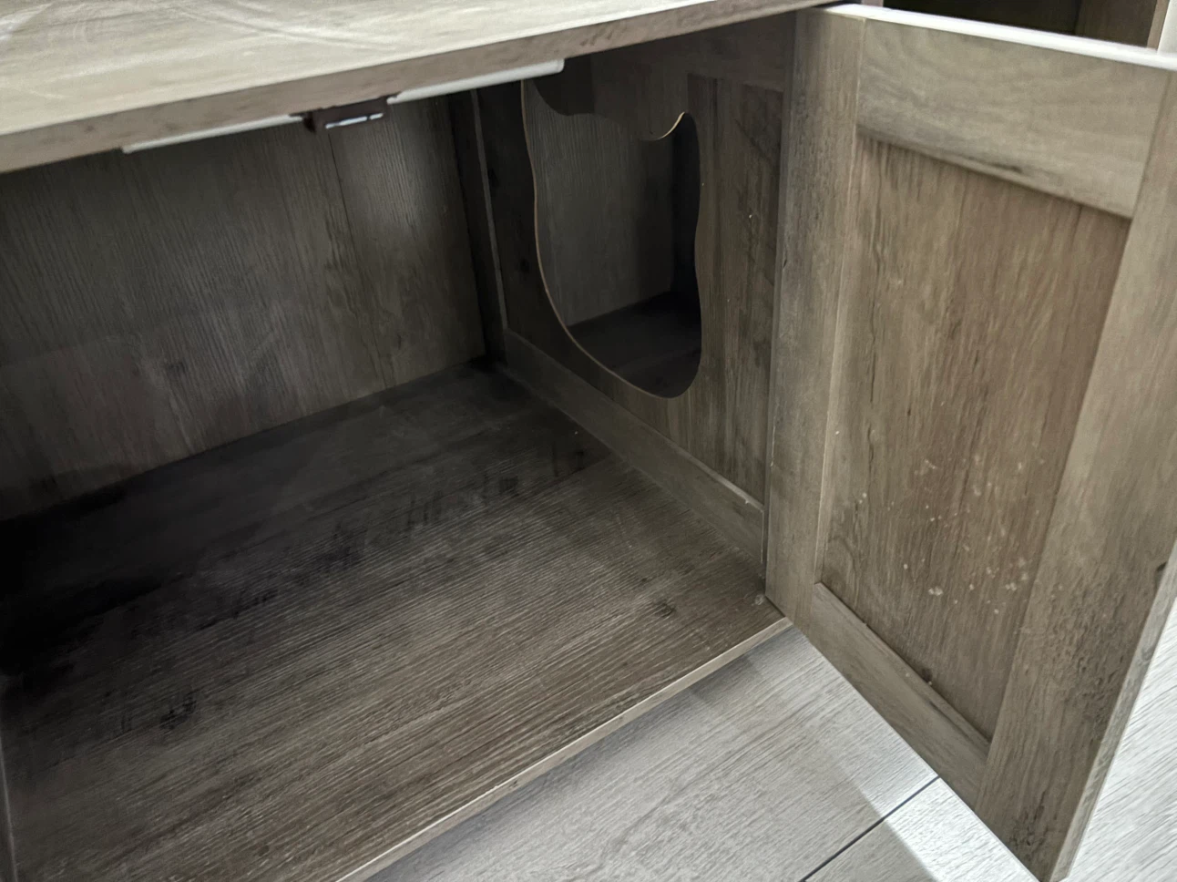 Cat Litter Box Cabinet - photo 3