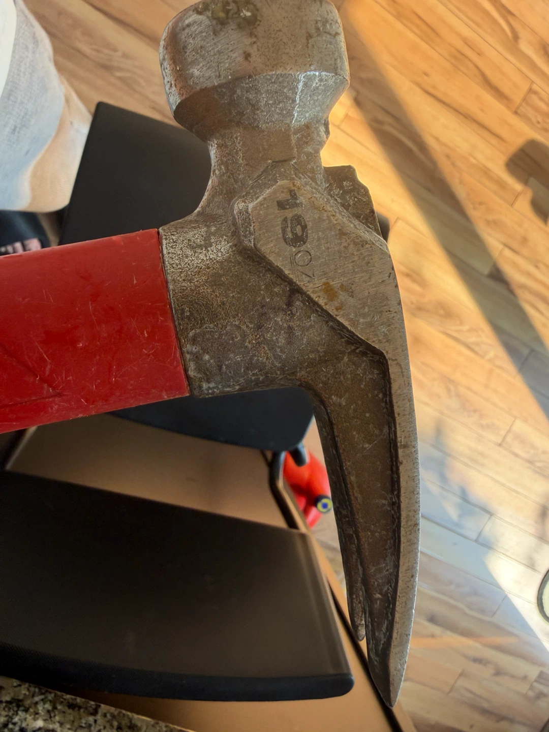 Milwaukee Claw Hammer 19oz - photo 2