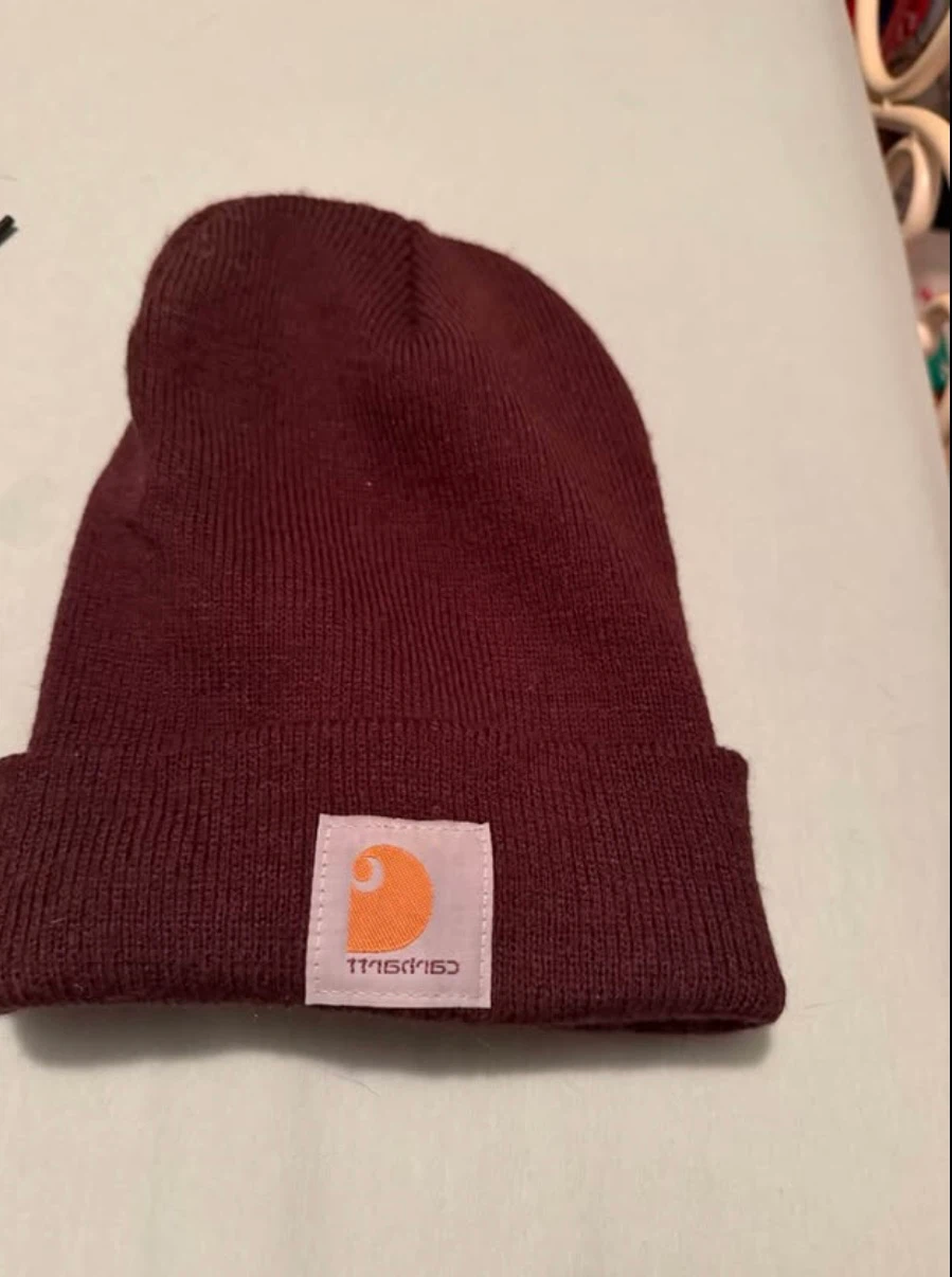Carhartt beanie blackberry