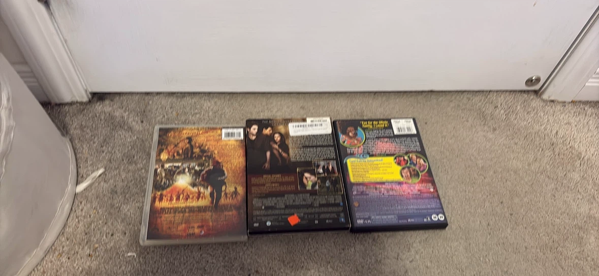 Indiana Jones, Twilight New Moon & Scooby-Doo 2 DVDs - photo 2