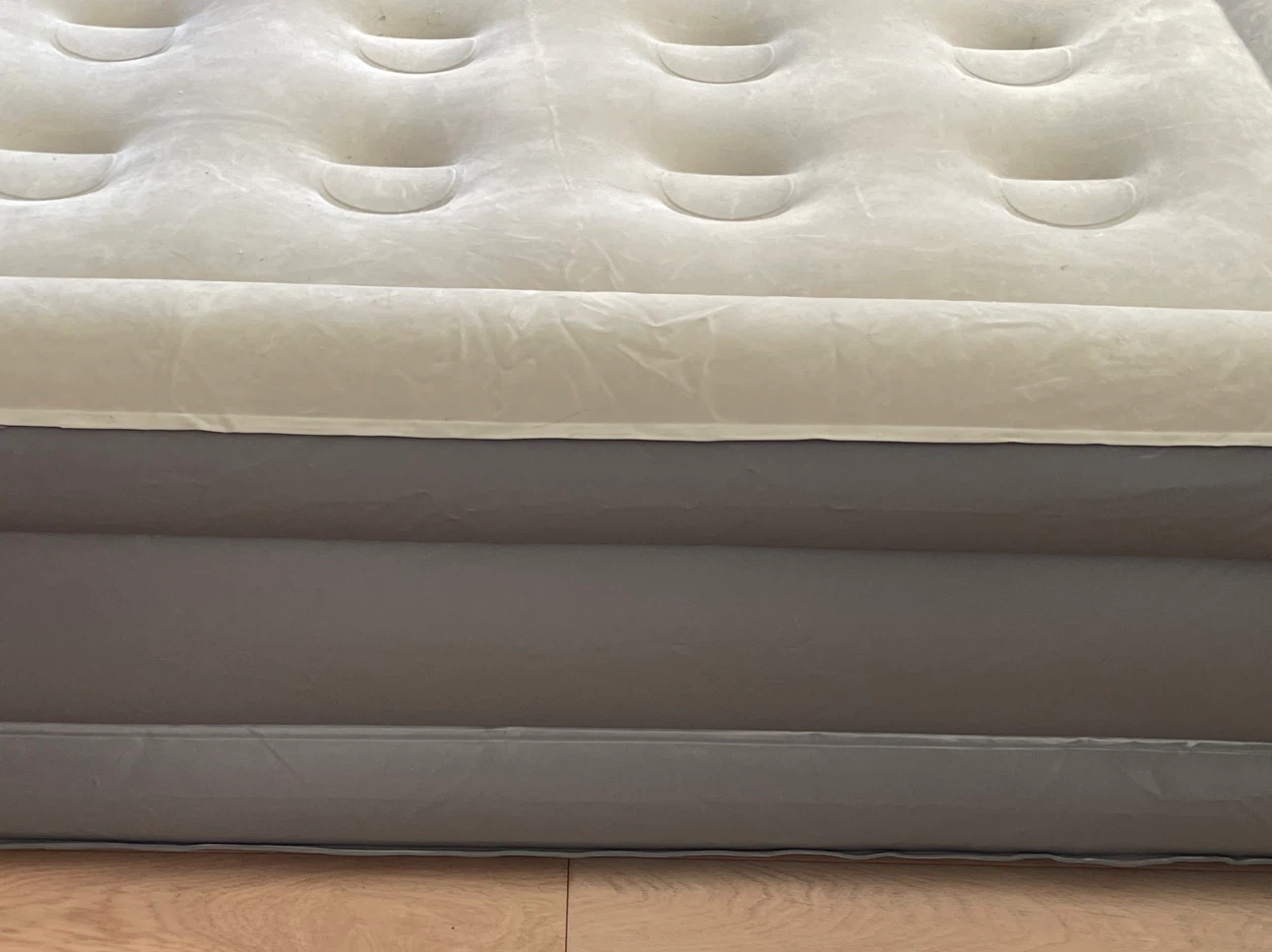 Coleman Queen Air Mattress with Pump - photo 2