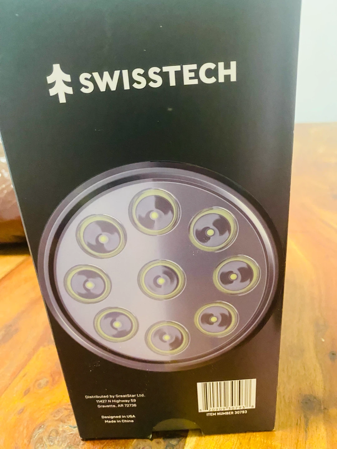 New SWISSTECH Klassisch 8" Premium Rechargeable Flashlight - photo 2