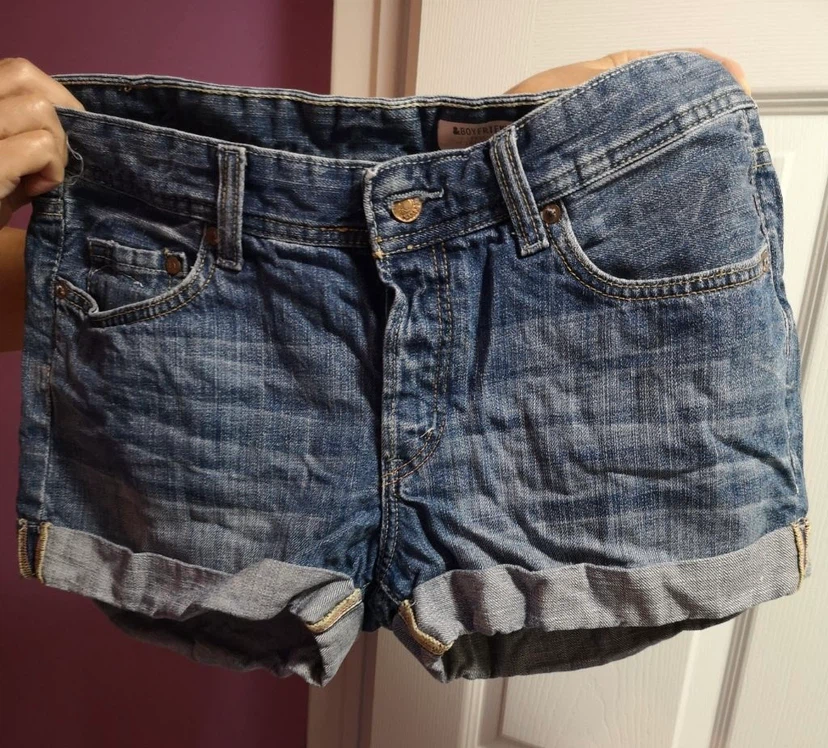 Denim Boyfriend Shorts - Size 8