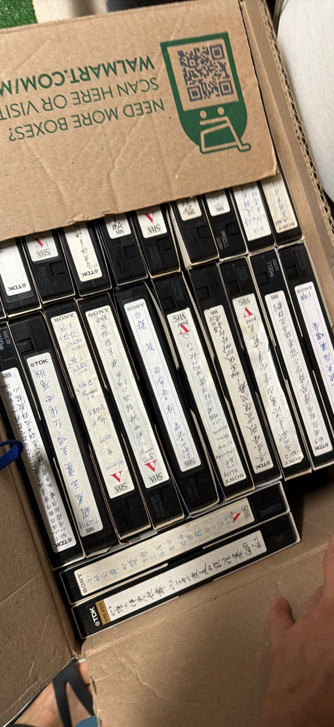 Over 200 Sony VHS Tapes $1 each - photo 3