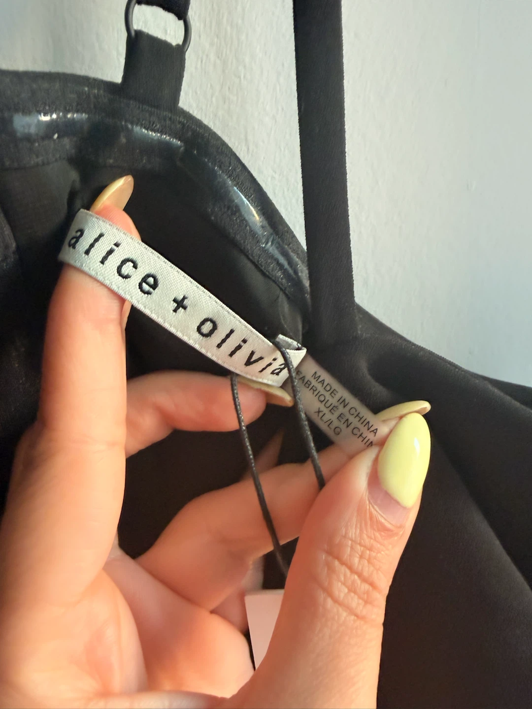 Alice + Olivia Black Ruffle Top - photo 4