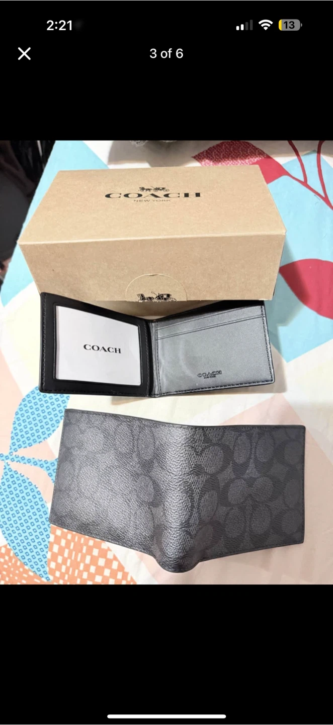 Coach New York Bifold Wallet - photo 2