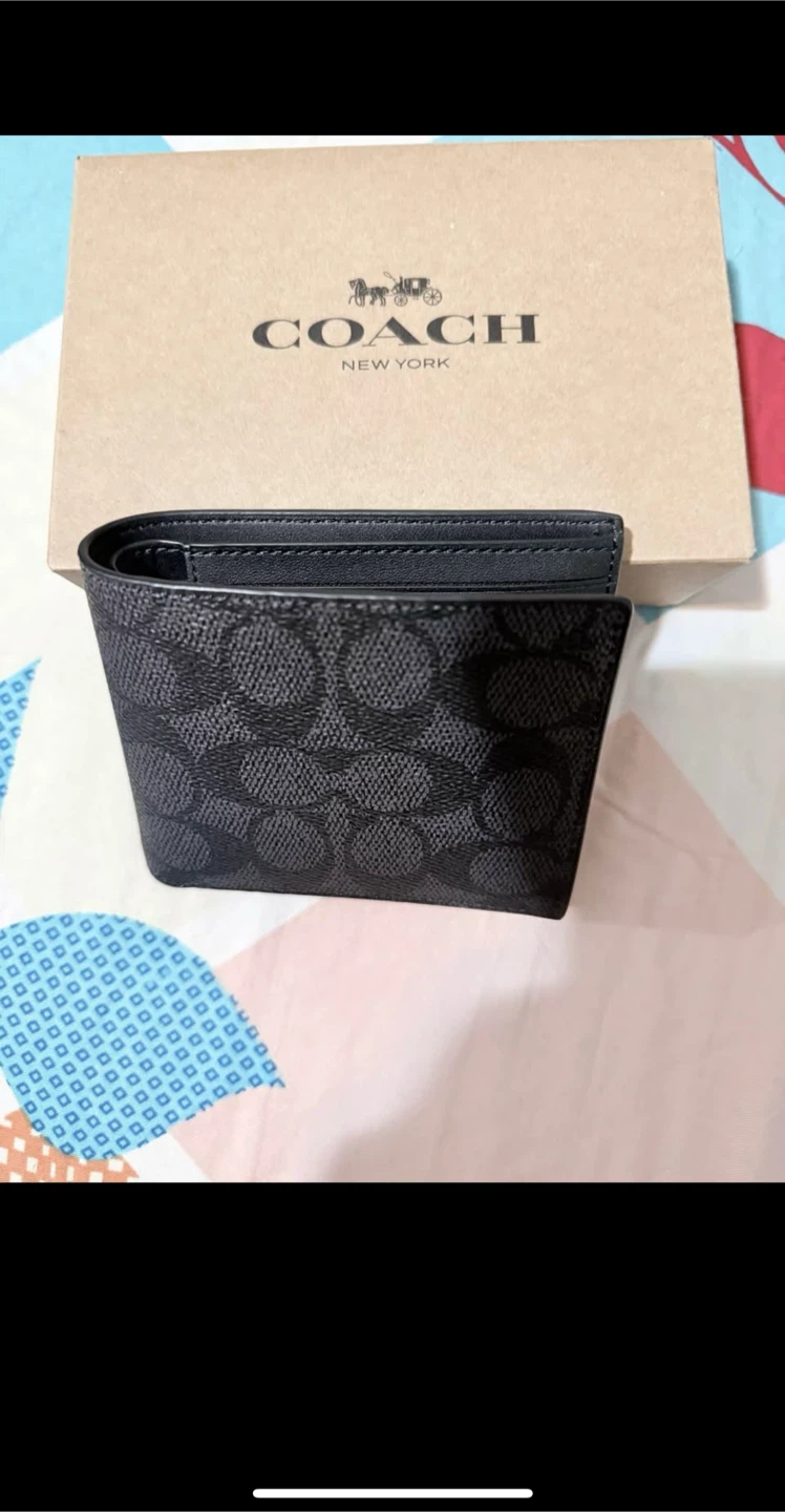 Coach New York Bifold Wallet - photo 5