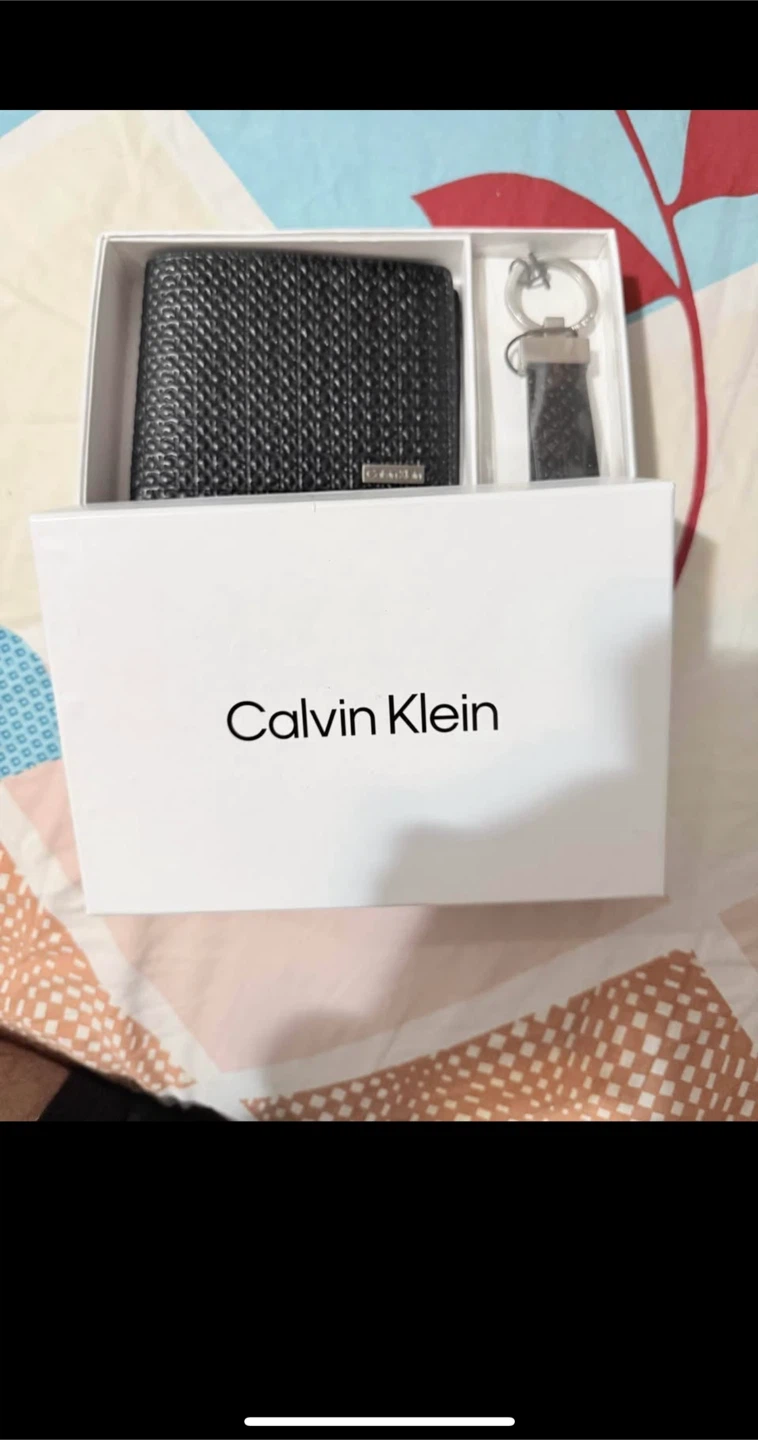 Calvin Klein Genuine Leather Bifold Wallet with Key Fob Set - photo 2