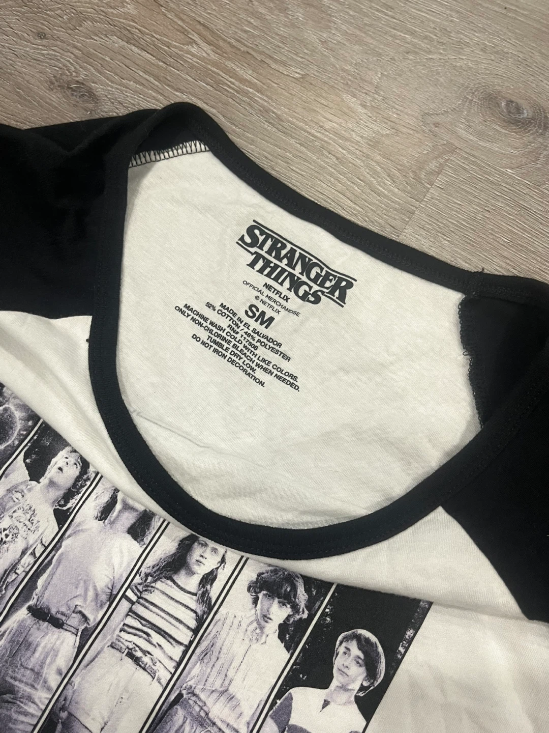 Stranger Things "Friends Don't Lie" T-Shirt - photo 2