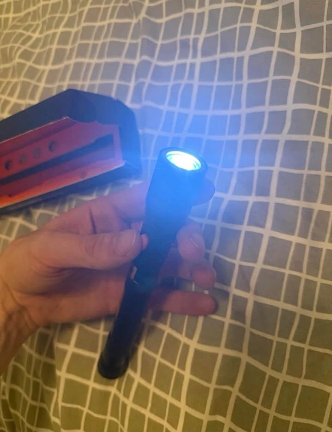 BIIB LED Magnetic Pickup Tool with Flexible Telescoping Neck - photo 5