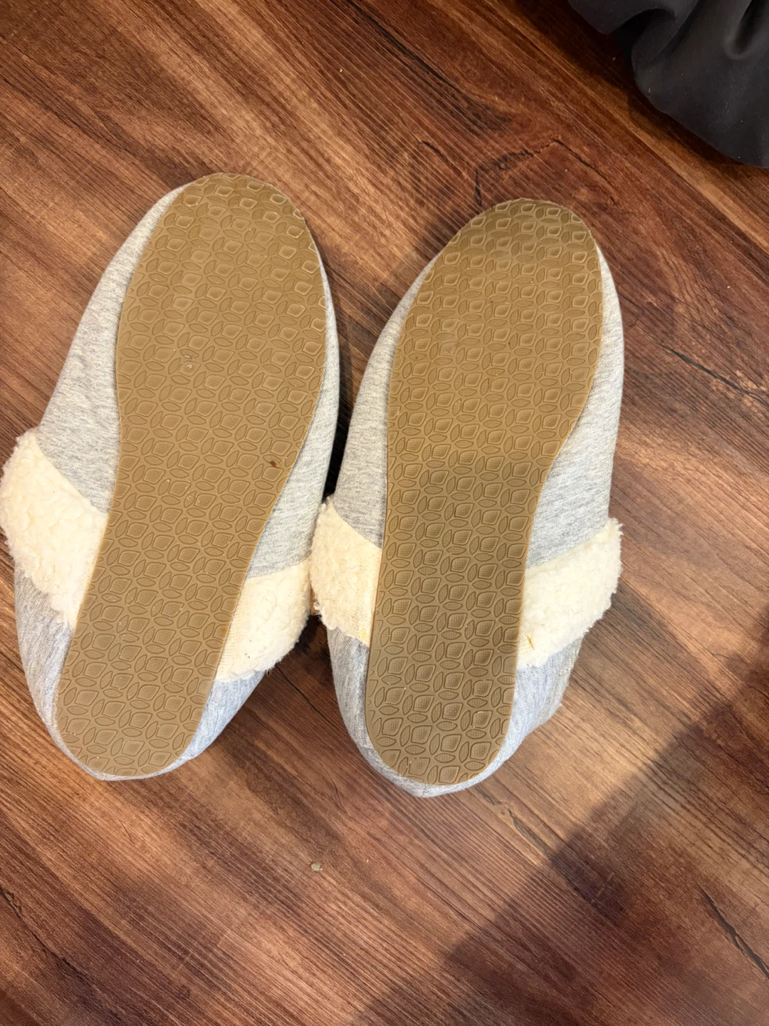 Women’s large house slippers - photo 3