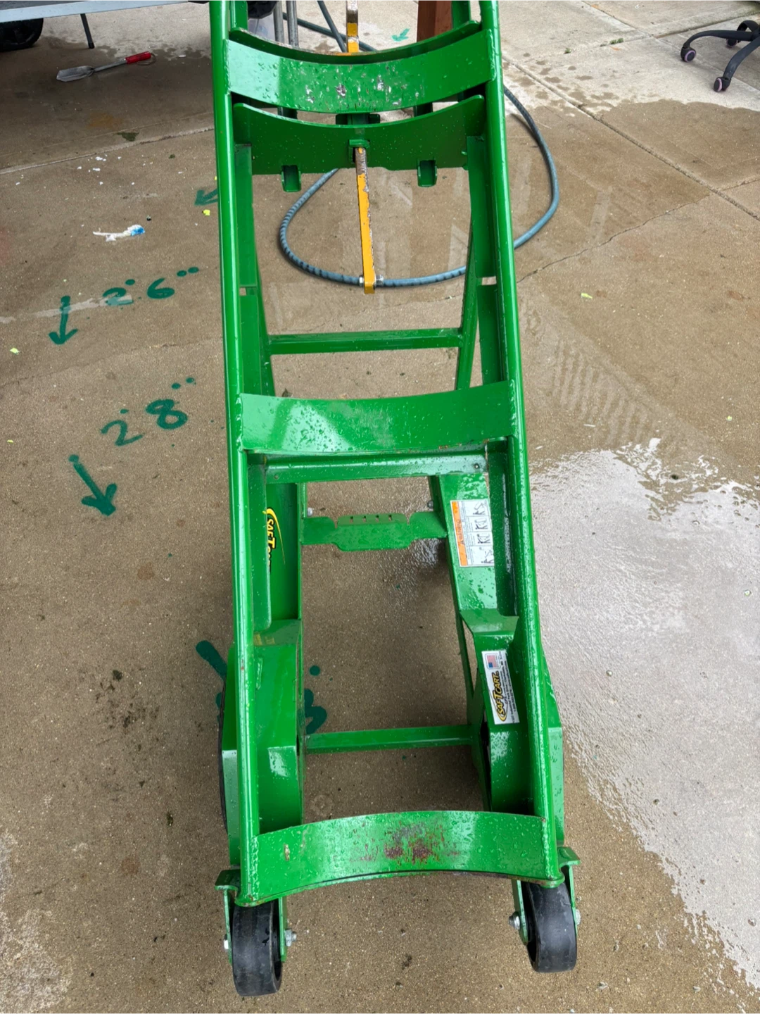 Saf-T-Cart LCT-12-6 Heavy-Duty Cylinder Hand Truck – Used
