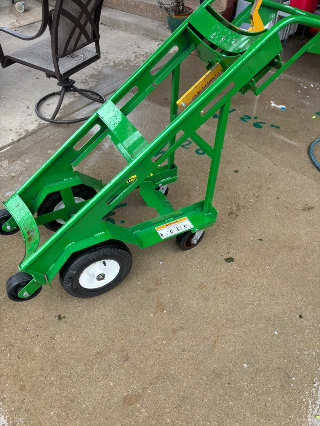 Saf-T-Cart LCT-12-6 Heavy-Duty Cylinder Hand Truck – Used - photo 2
