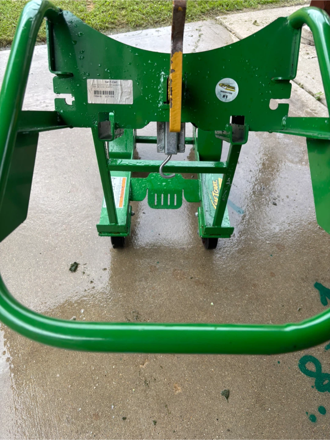 Saf-T-Cart LCT-12-6 Heavy-Duty Cylinder Hand Truck – Used - photo 3