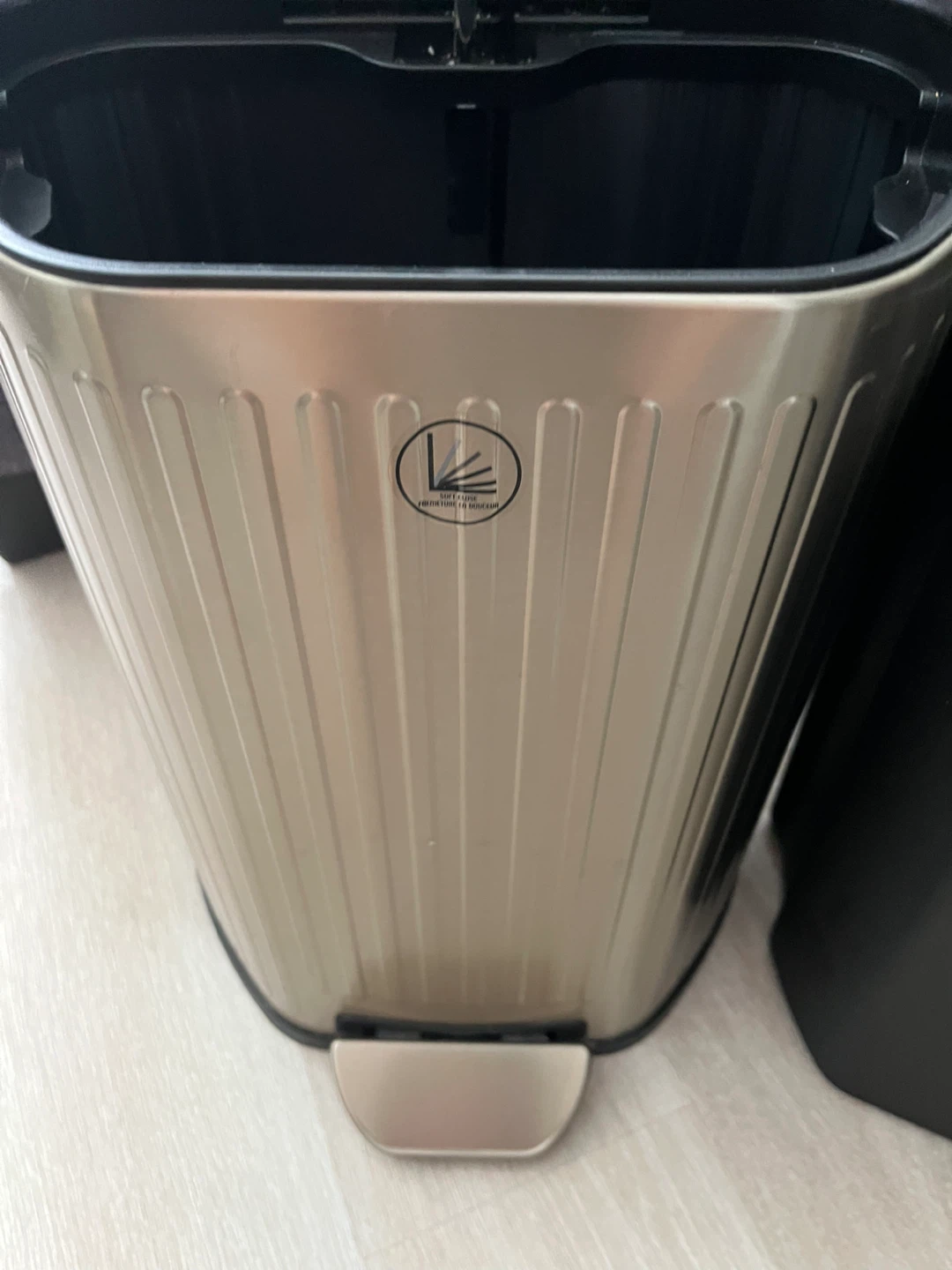 Bronze Stainless Steel Step Trash Can