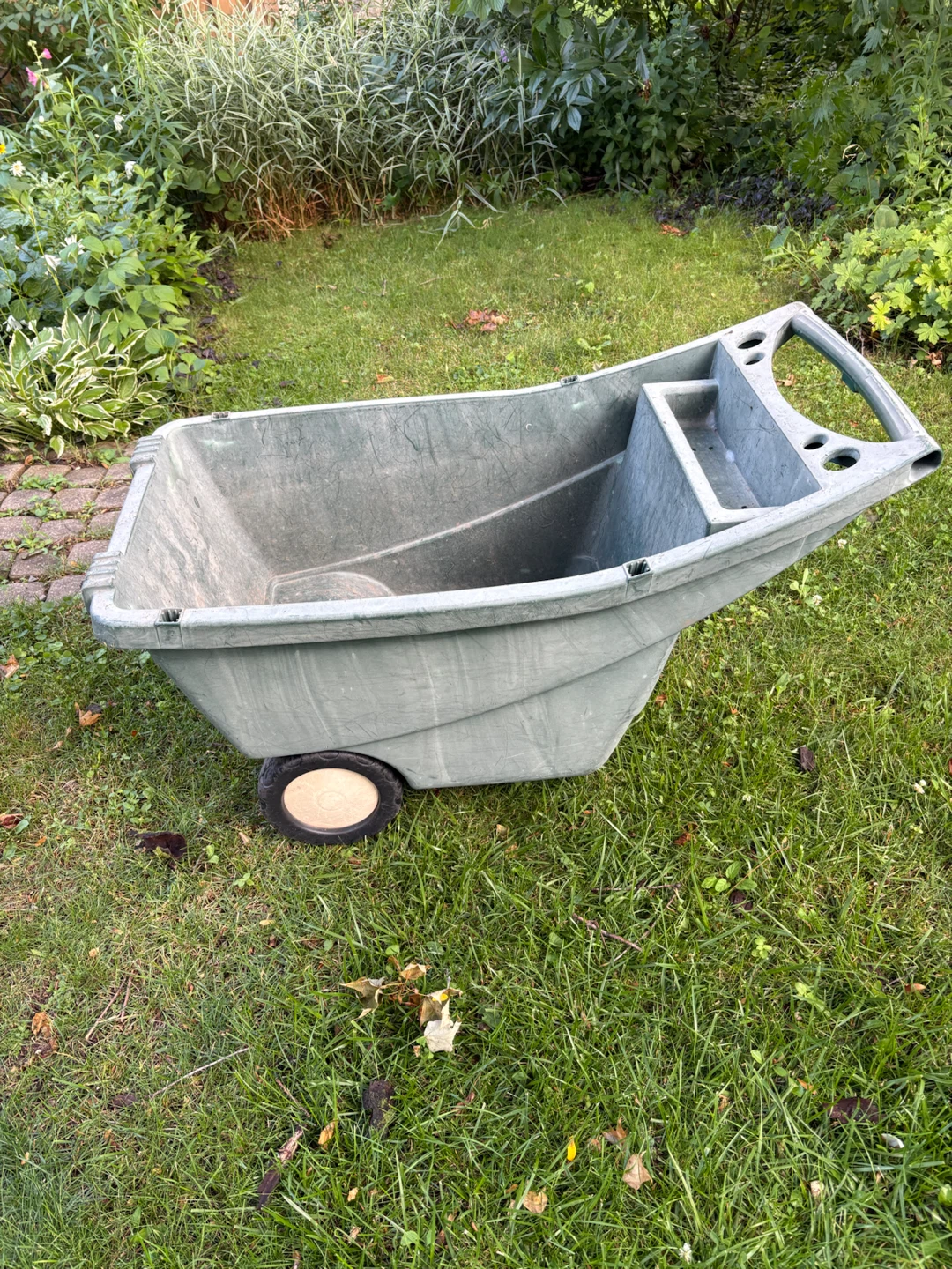 Garden Cart / Wheelbarrow