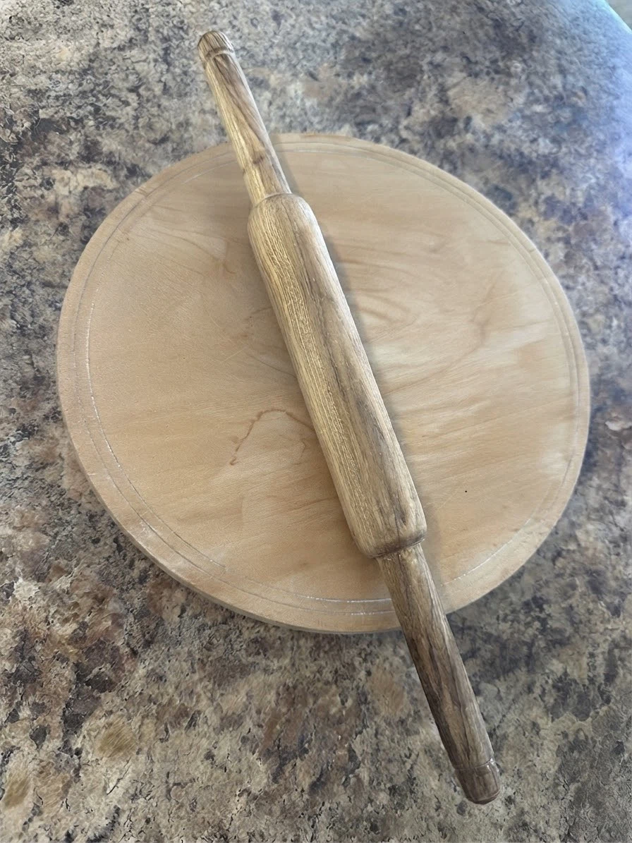 Wooden Rolling Pin and Board Set .Chapathi maker