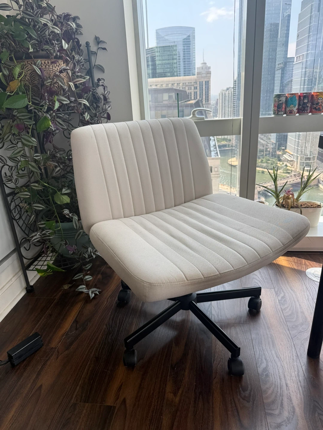 Ivory Office Chair with Wheels - photo 2