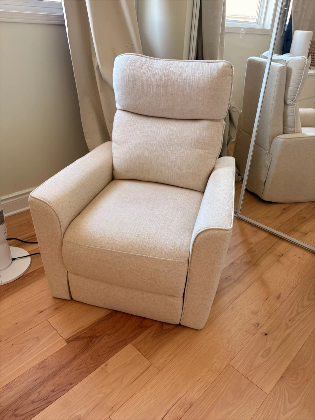 Cream fabric chair - photo 2
