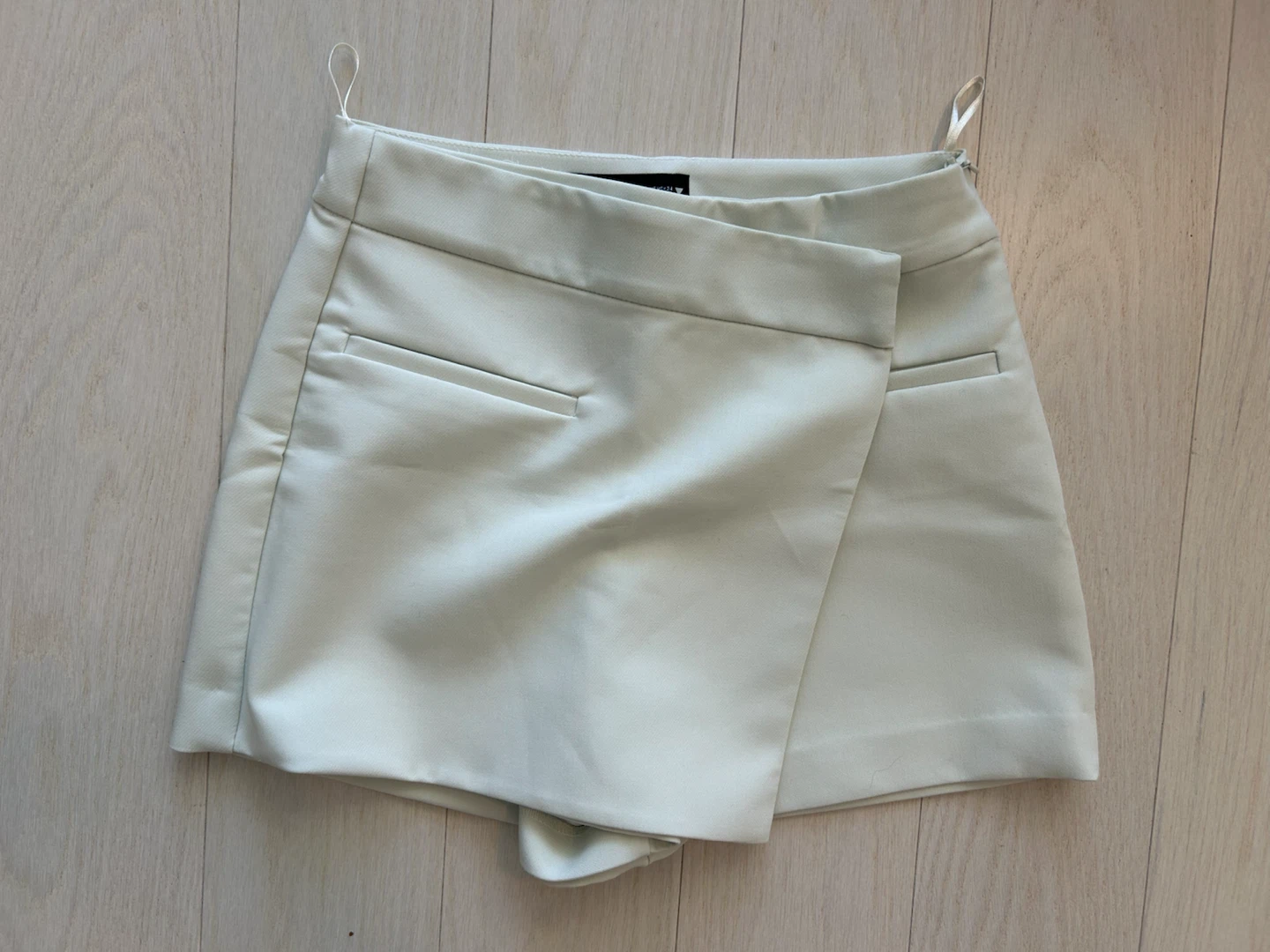 Zara skort
