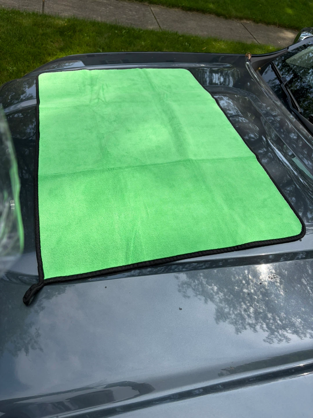 NEW! Slick Microfiber Towel 36x24 - photo 3