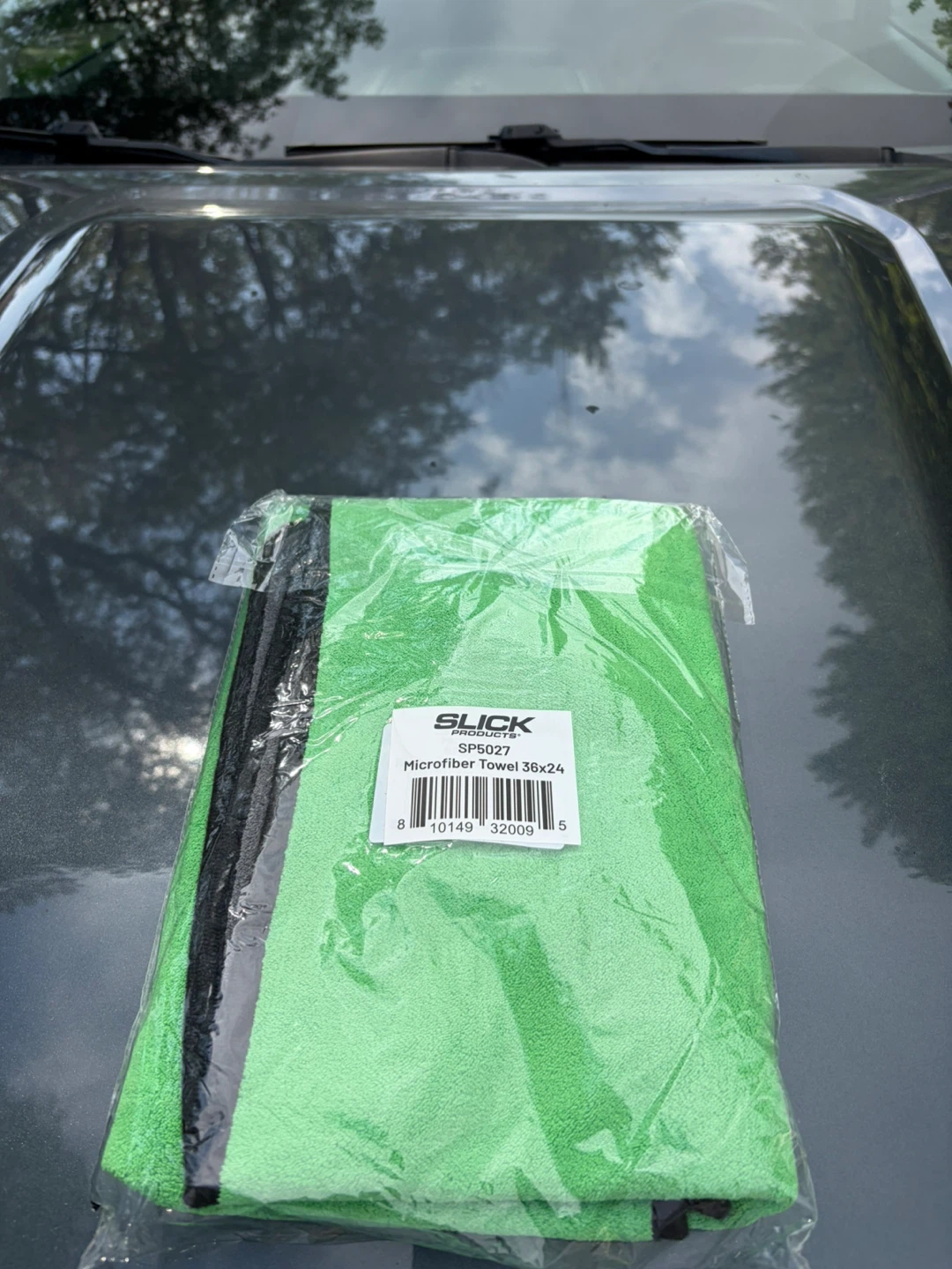 NEW! Slick Microfiber Towel 36x24