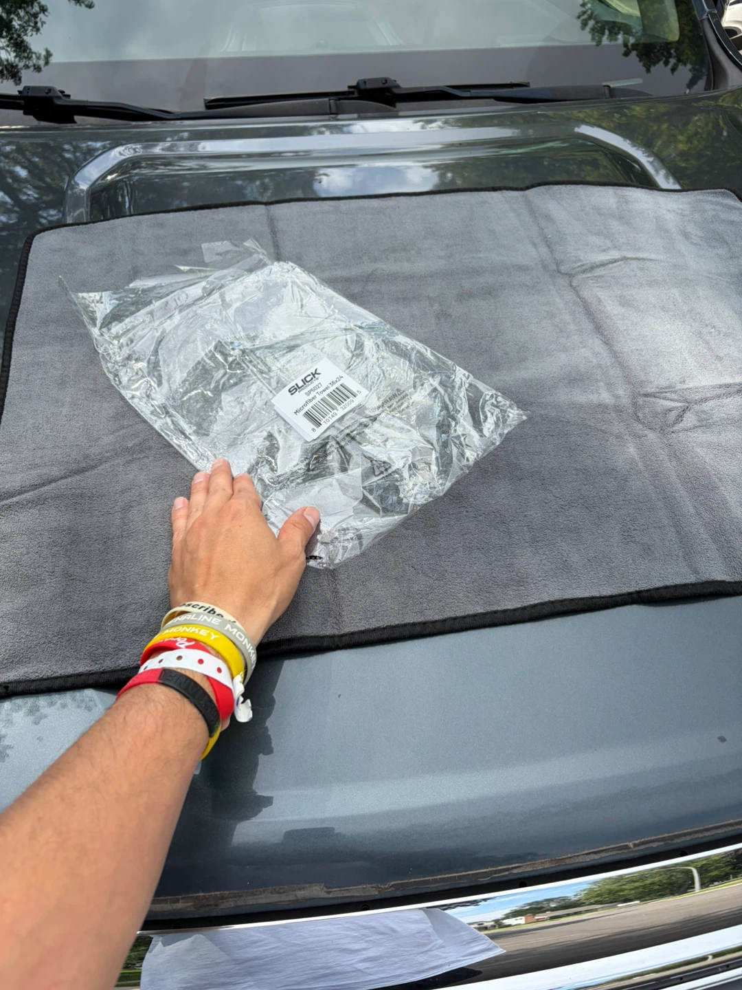 NEW! Slick Microfiber Towel 36x24 - photo 2