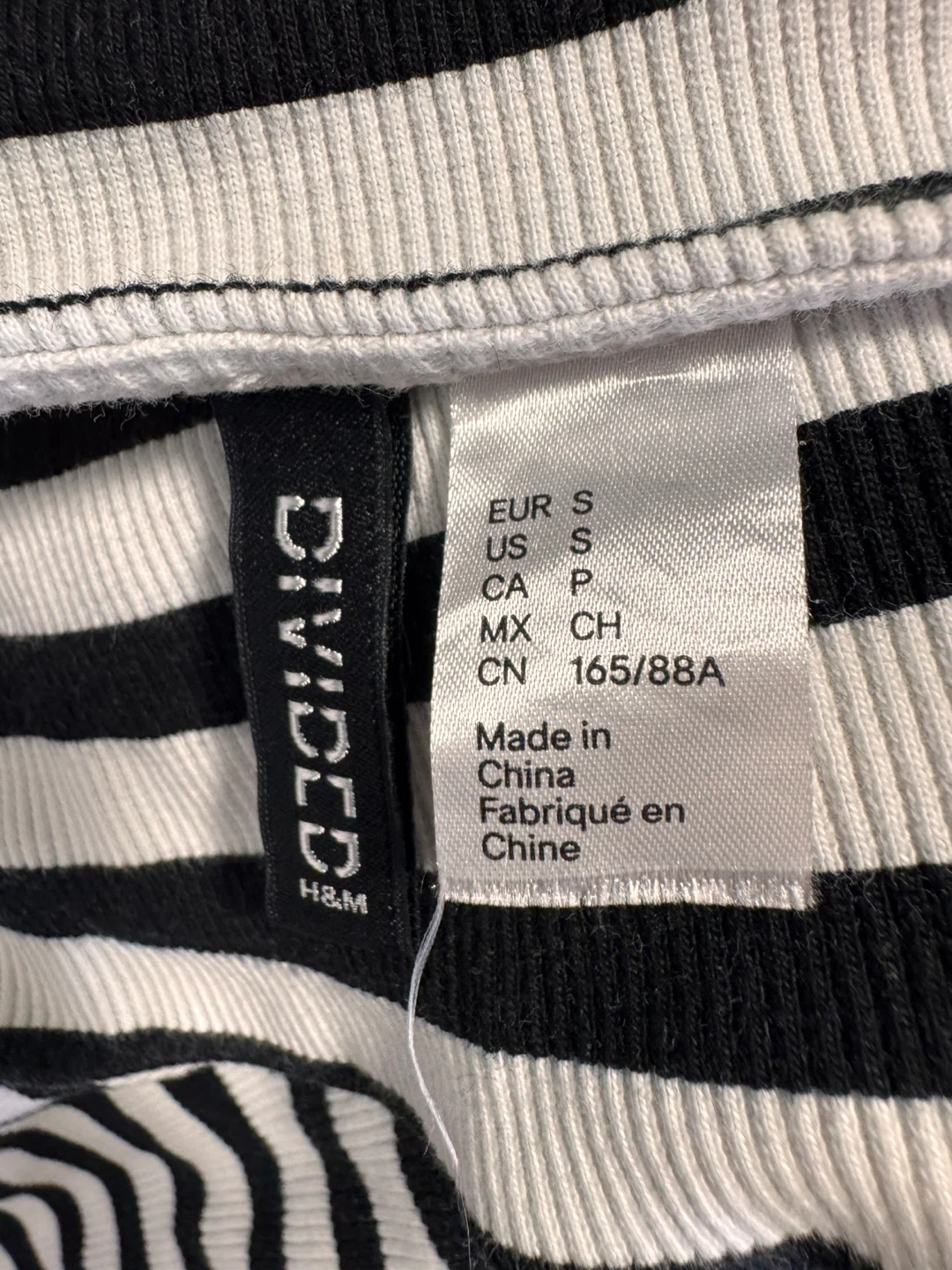 Shein NYC Graphic T-Shirt & Divided by H&M Striped Dress Bundle - photo 3
