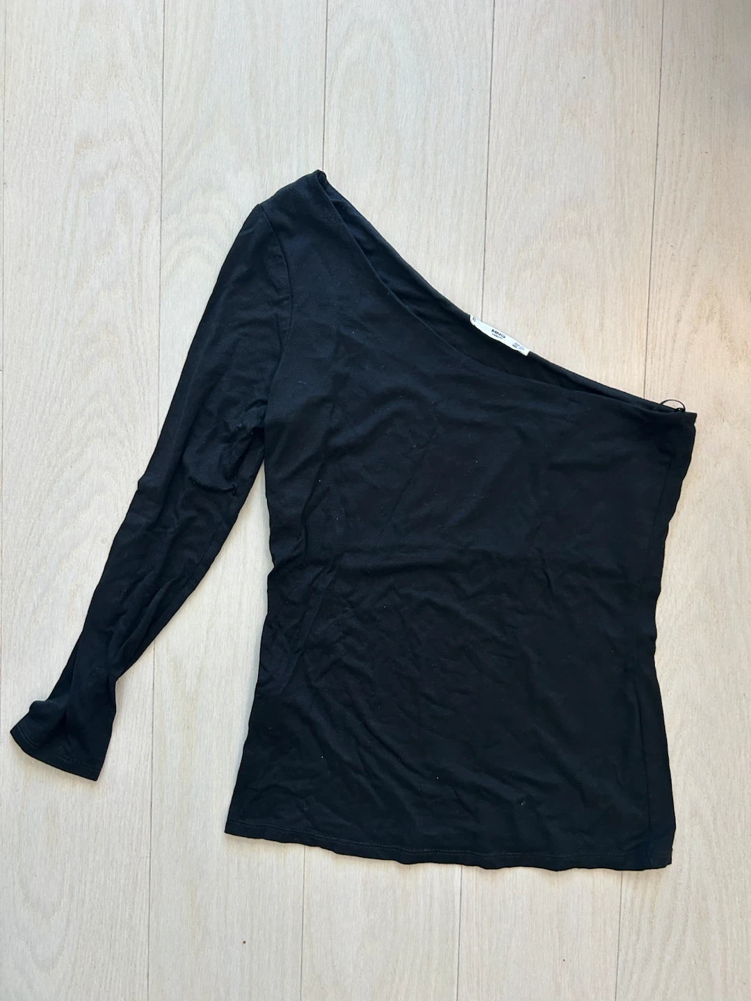 Mango Black one-shoulder top