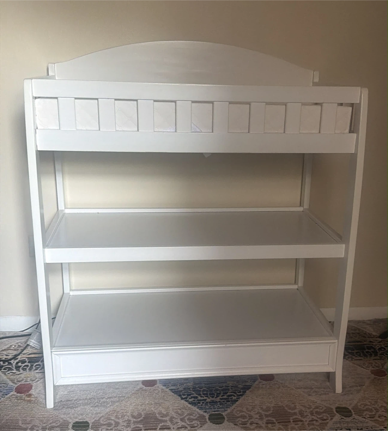 Baby changing table - photo 2