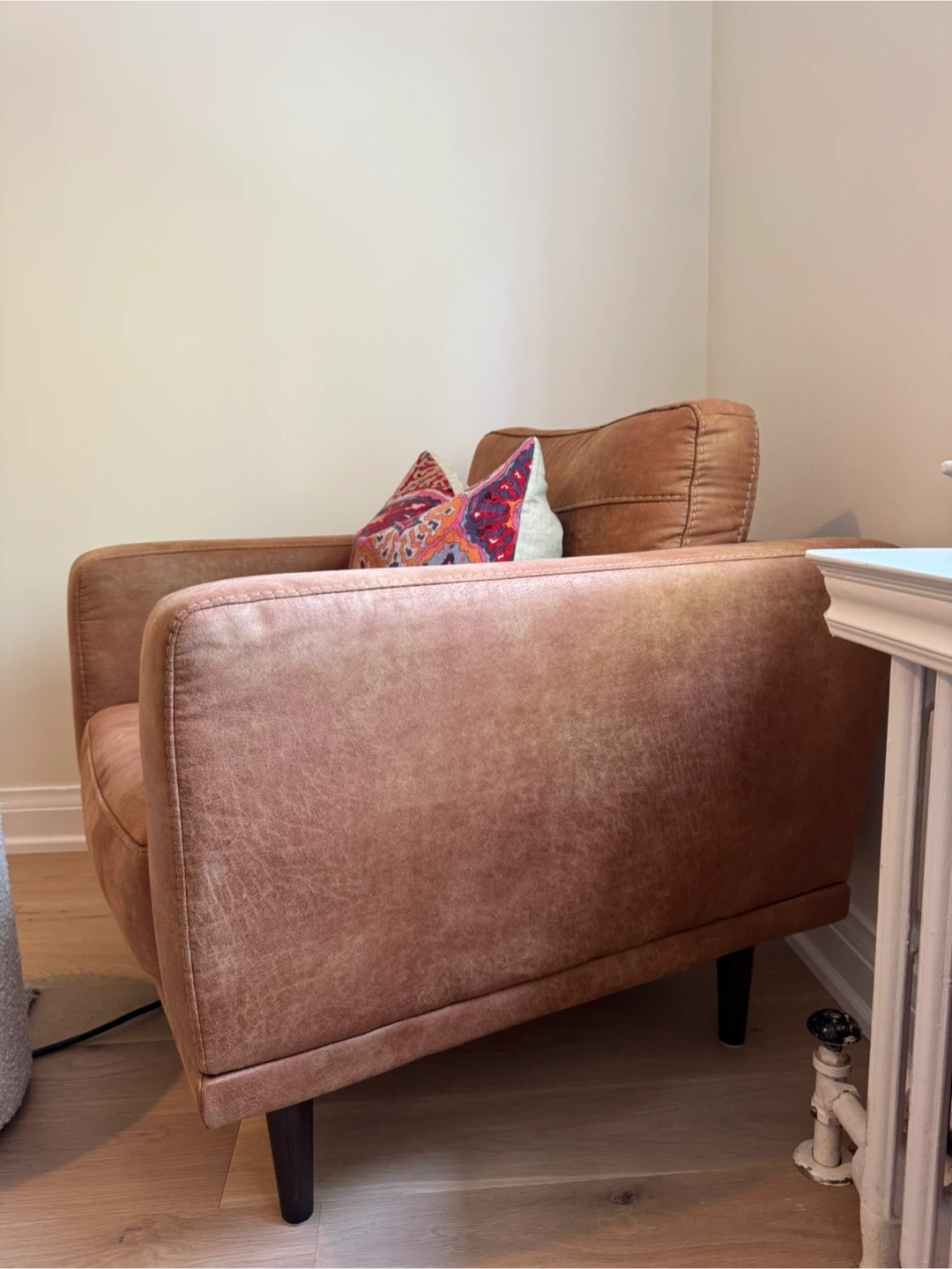 Upholstered Cognac Armchair - photo 3