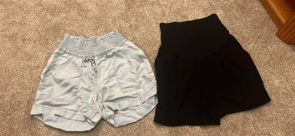 Maternity shorts