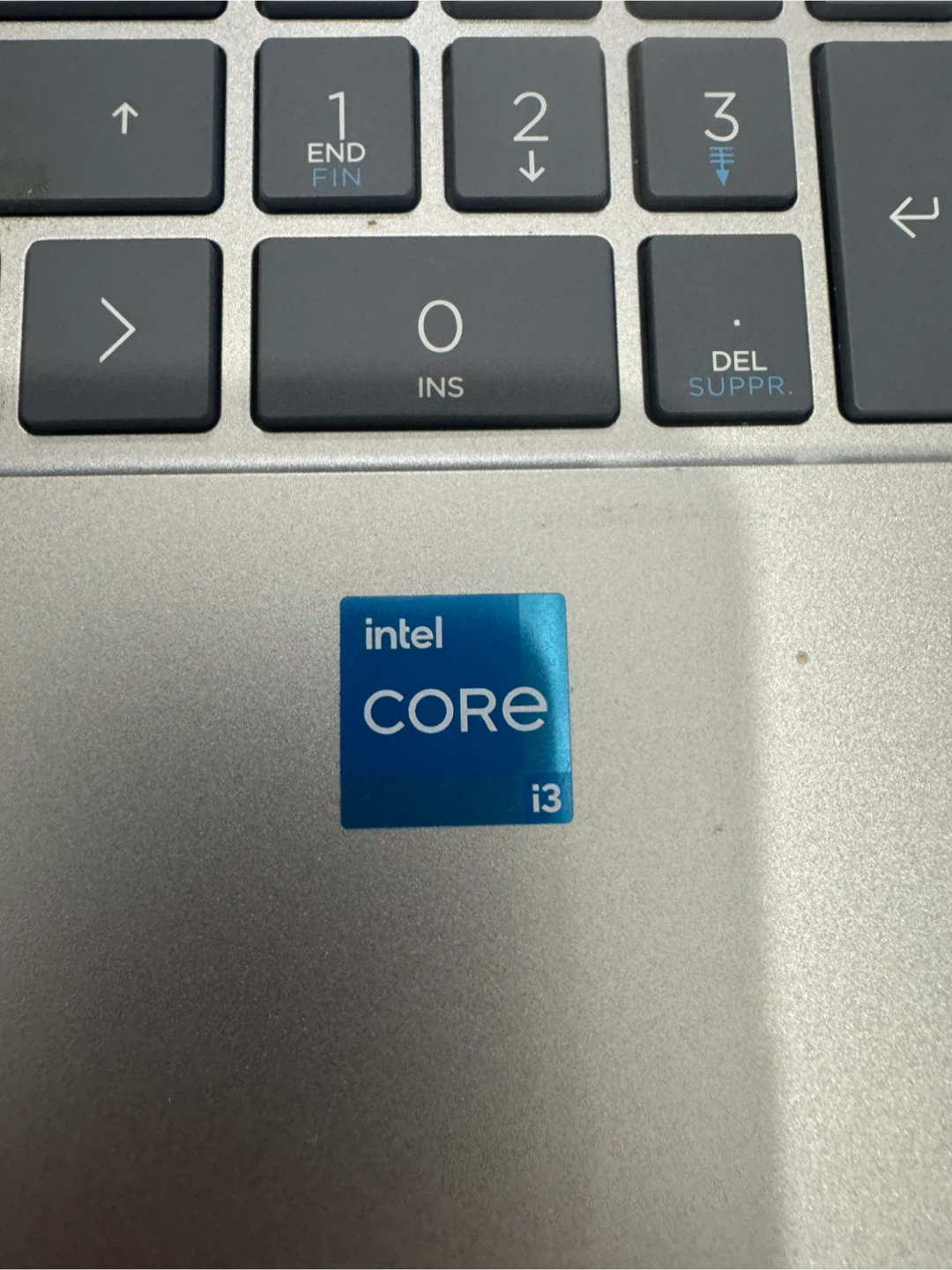 HP Laptop 15-fd0xxx Intel Core i3 firm price - photo 2