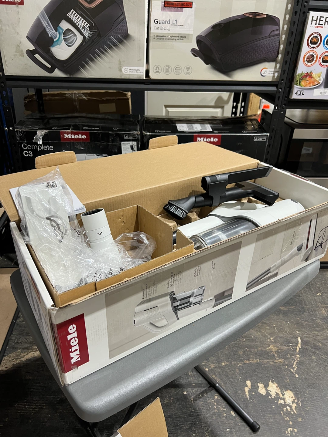 Miele Duoflex HX1 Extra Cordless Stick Vacuum Cleaner- Open Box - photo 2