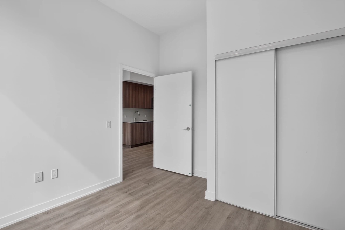 One bedroom Den for Rent - photo 4