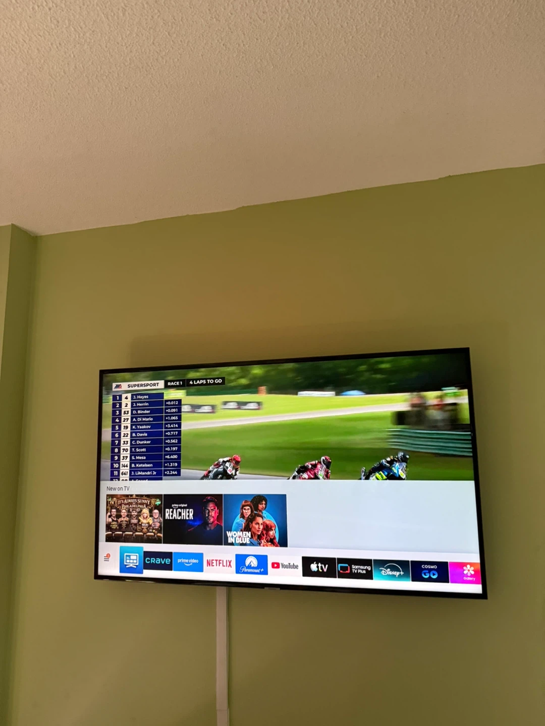 Samsung 50" NU6900 Smart 4K UHD TV - photo 2