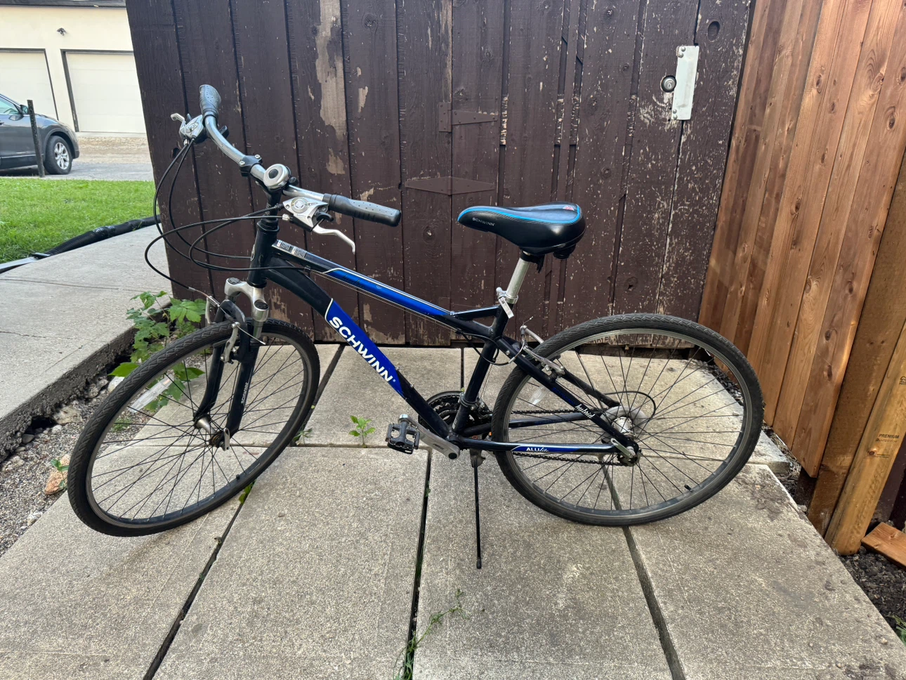 Schwinn Hybrid Bicycle