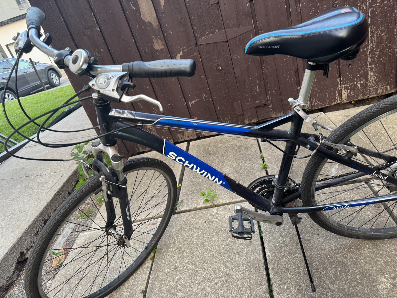 Schwinn Hybrid Bicycle - photo 2