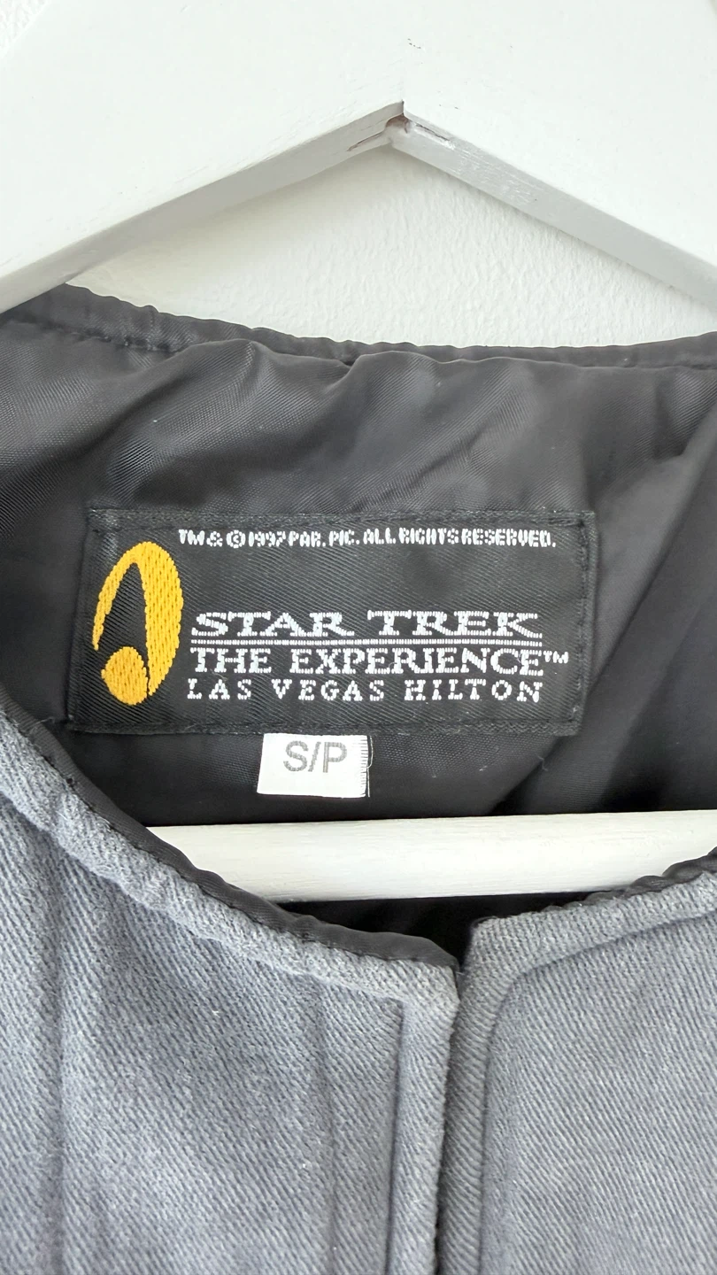 Star Trek The Experience Las Vegas Hilton Bomber Jacket - photo 3