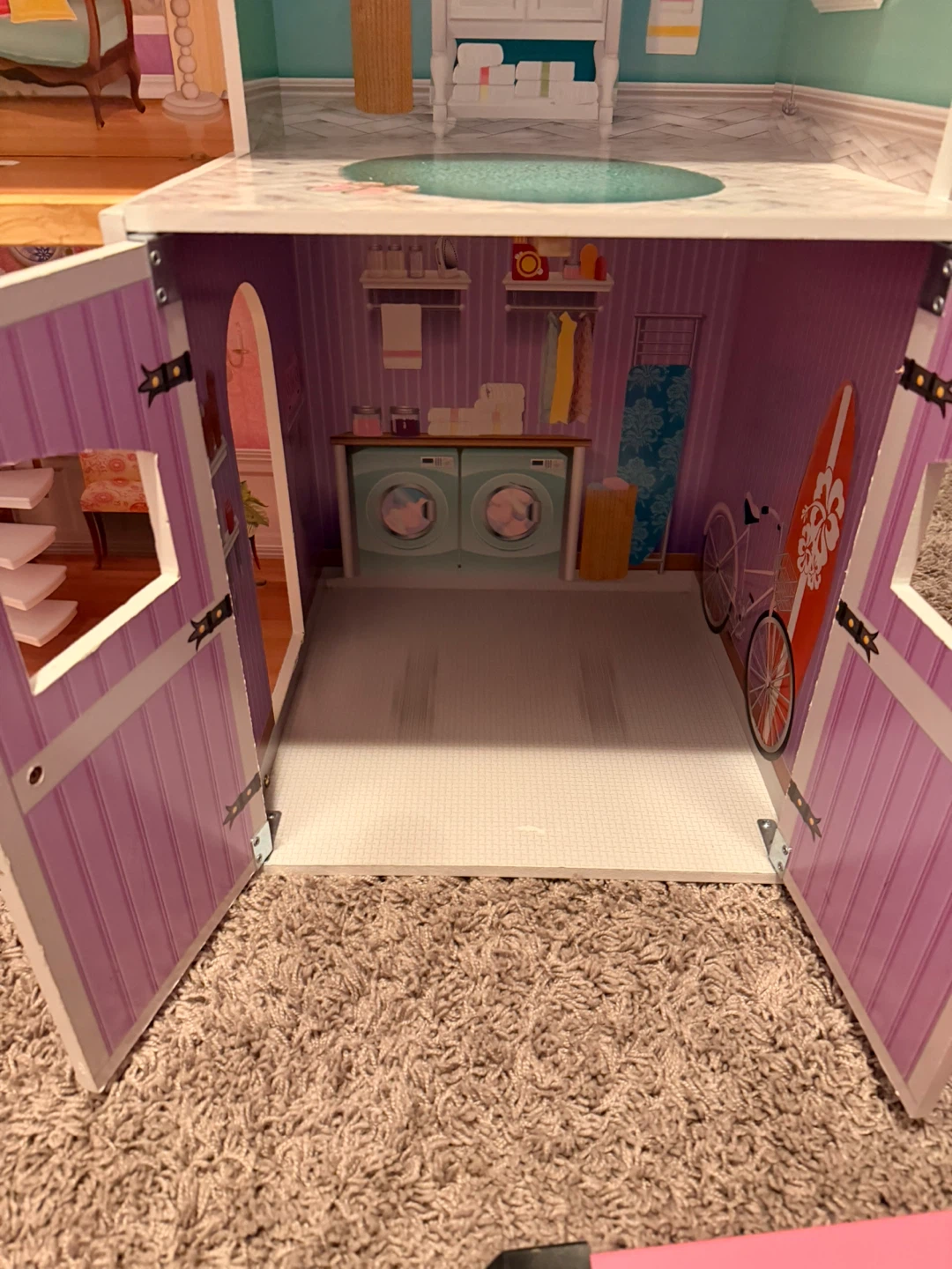 Large Dollhouse with Furniture - photo 5