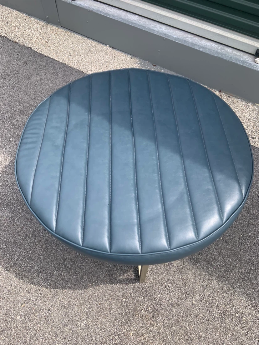 Round Tufted Ottoman Coffee Table - photo 2