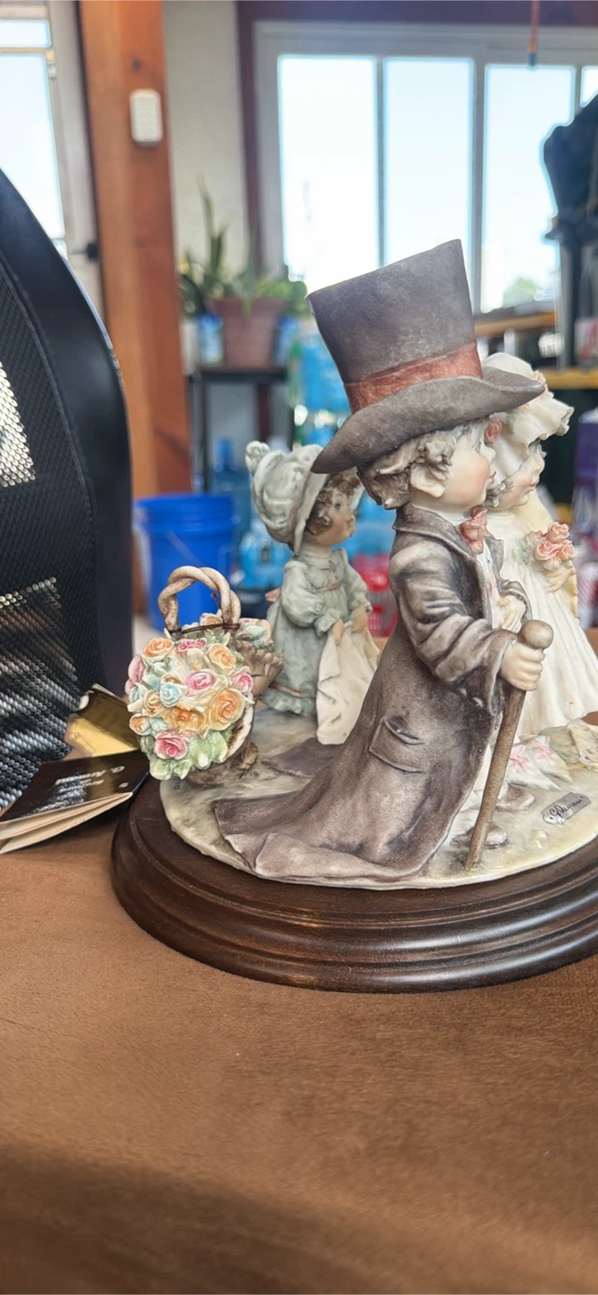 G. Armani "The Bride and Groom" Figurine - photo 3