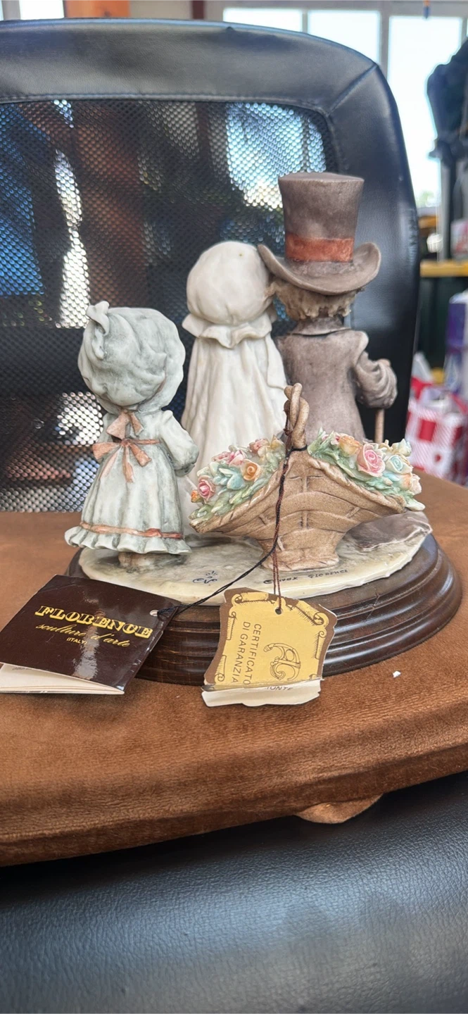 G. Armani "The Bride and Groom" Figurine - photo 4