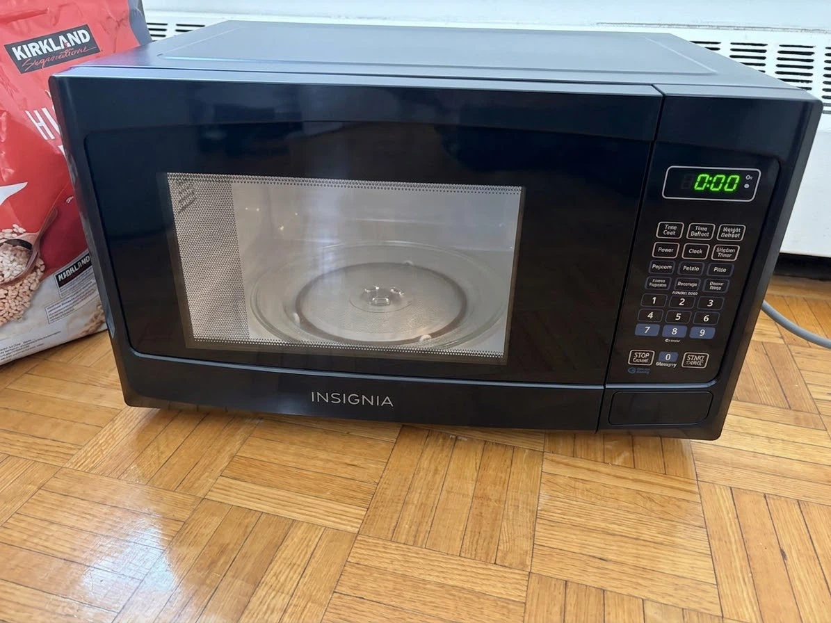 Insignia Black Microwave