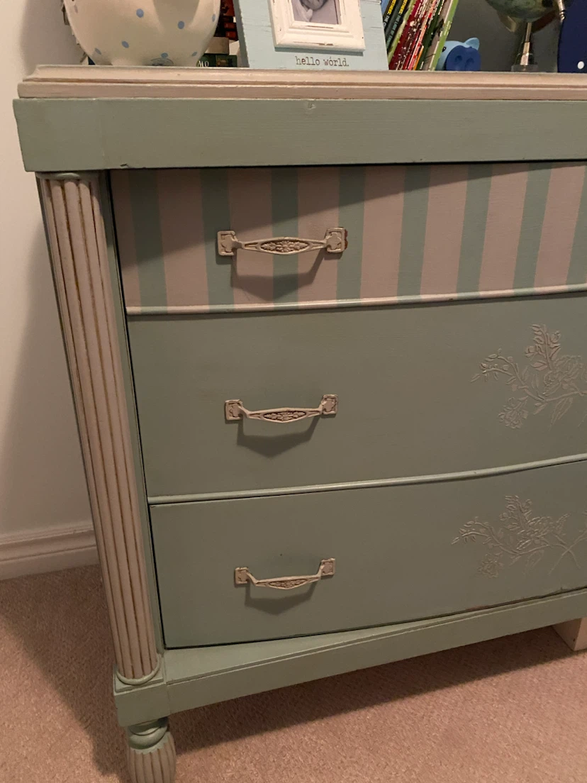 3-Drawer Dresser - photo 3
