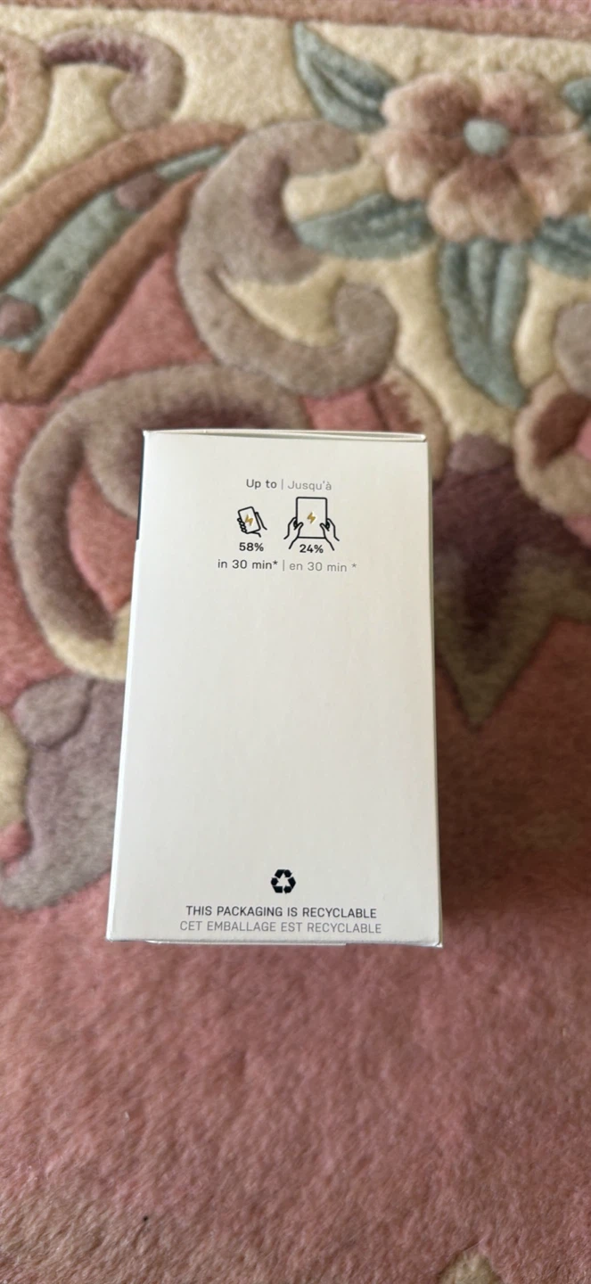 New OtterBox Fast Charge USB-C 20W Wall Charger - photo 5