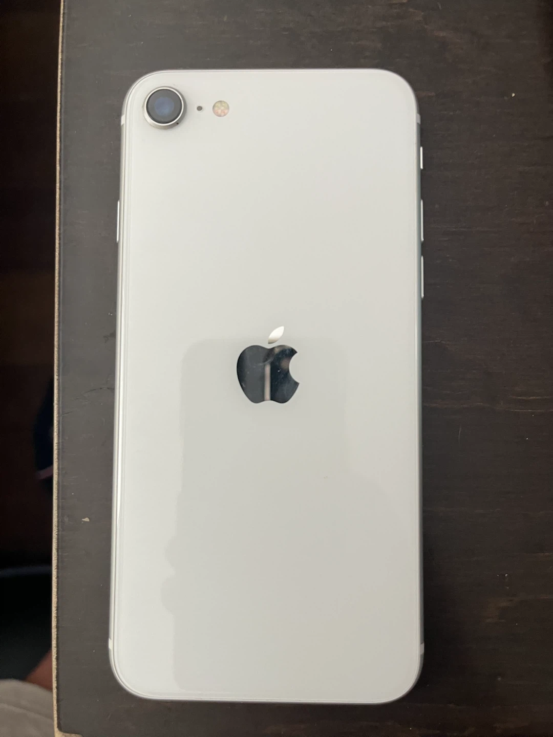 Apple iPhone SE (2nd Gen) - White