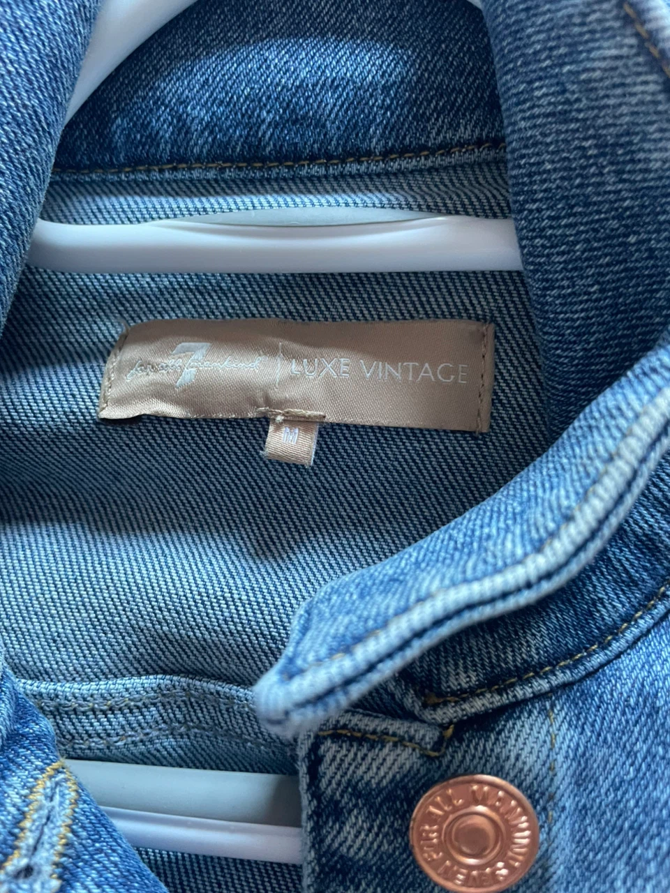 7 For All Mankind Luxe Vintage Denim Jacket Size M - photo 2