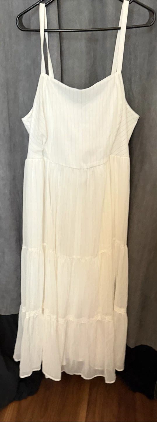 New with tag. Torrid White Tiered Dress Size 2