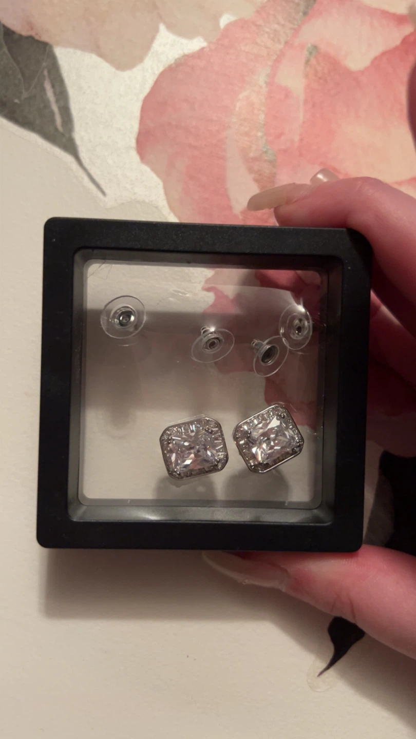 NEW Cubic Zirconia Silver Halo Stud Earrings - photo 4